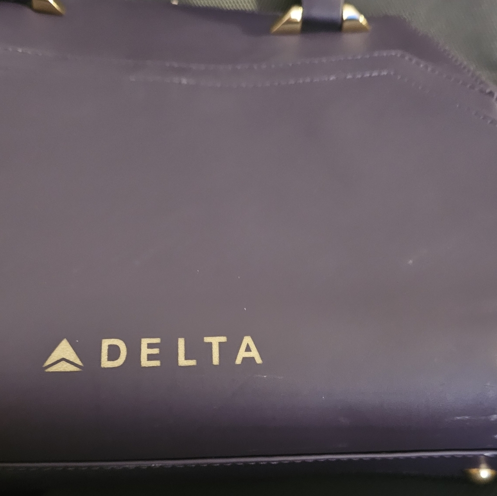 Zac Posen for Delta Air Lines